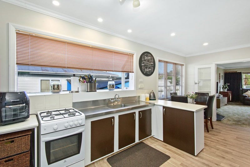 43 Bledisloe Crescent, Wainuiomata, Lower Hutt - Carousel 2