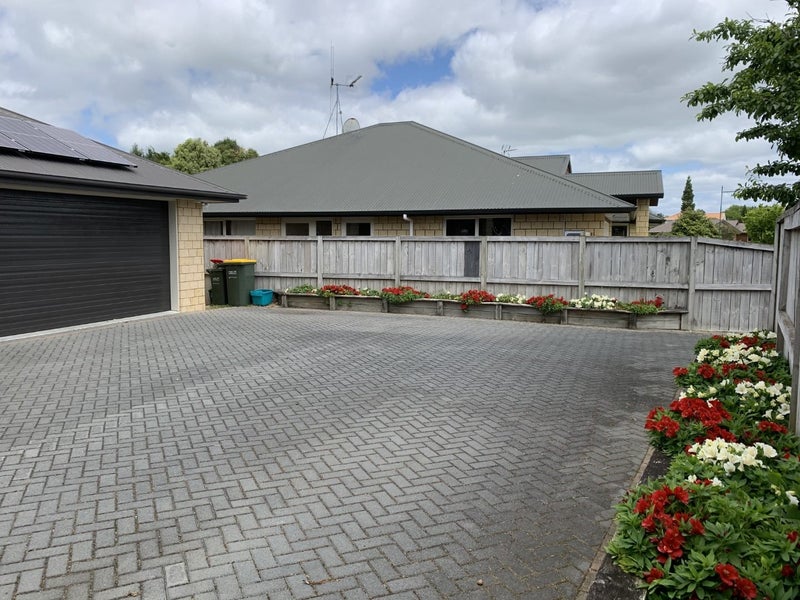 3 Vermont Court, Huntington, Hamilton - Carousel 2