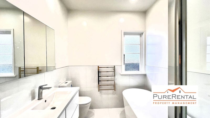 370 Karori Road, Karori, Wellington - Carousel 2