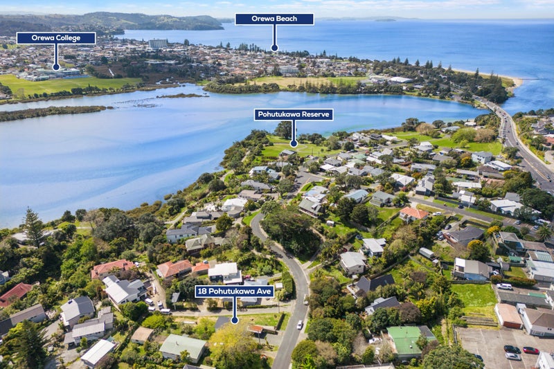 18 Pohutukawa Avenue, Red Beach, Red Beach - Carousel 1