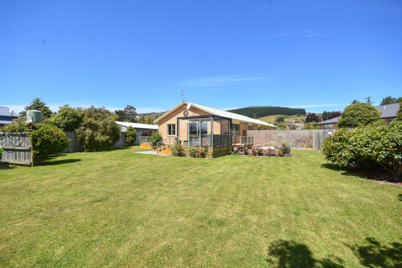 6 Sandown Street, Waihola - Carousel 35