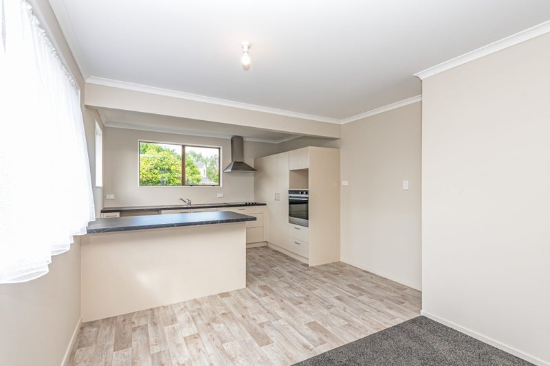 7 Lane Place, Awapuni, Palmerston North - Carousel 2