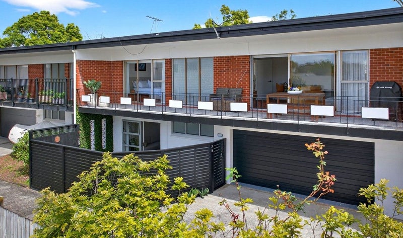 3/8 Wolsley Avenue, Milford, Auckland - Carousel 1