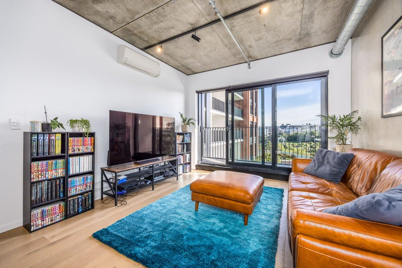 201/59 France Street South, Newton, Auckland - Carousel 1