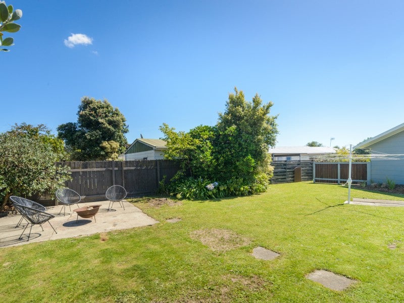 40 Acacia Street, Kelvin Grove, Palmerston North - Carousel 17