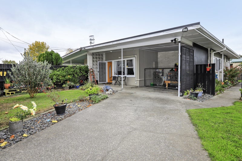 241 Kenilworth Road, Mayfair, Hastings - Carousel 2