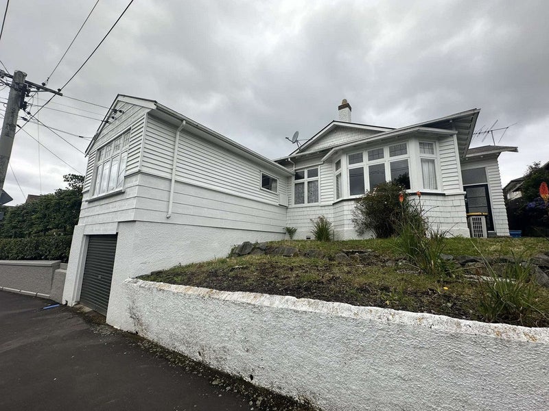 16 Passmore Crescent, Maori Hill, Dunedin - Carousel 1