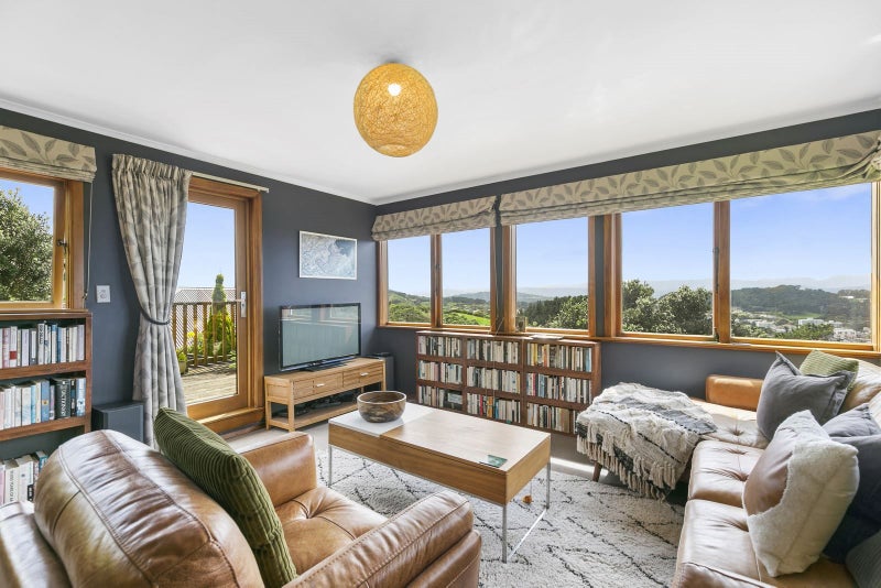 61 Balfour Street, Mornington, Wellington - Carousel 1