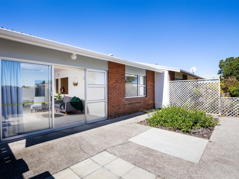 2/40 Barriball Street, Fitzroy, New Plymouth - Carousel 2