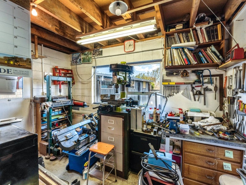 557 Thames Highway, Oamaru North, Oamaru - Carousel 26