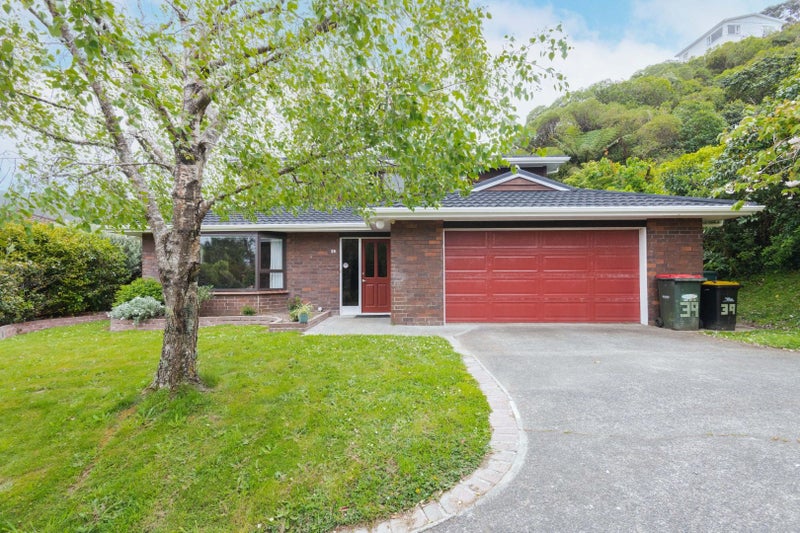 39 Thatcher Crescent, Crofton Downs, Wellington - Carousel 1