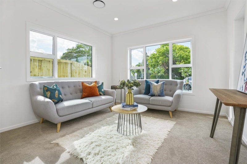 3/7 Tudor Crescent, Chedworth, Hamilton - Carousel 2