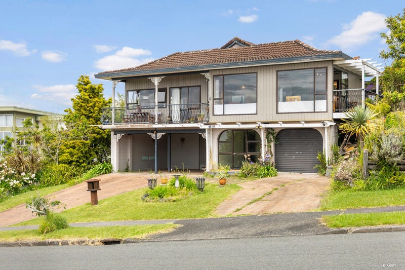 146 West Harbour Drive, West Harbour, Auckland - Carousel 2