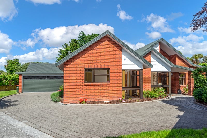 8A Alton Place, Hokowhitu, Palmerston North - Carousel 1