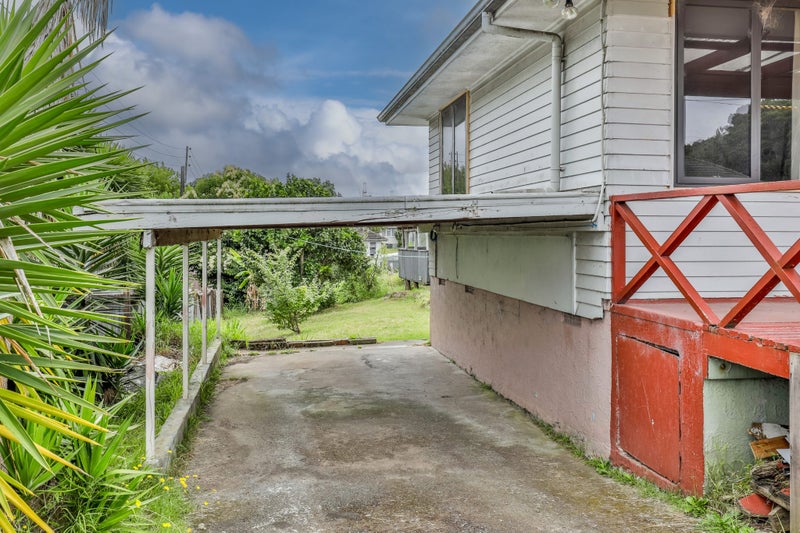 21 Julian Place, Otara, Auckland - Carousel 17