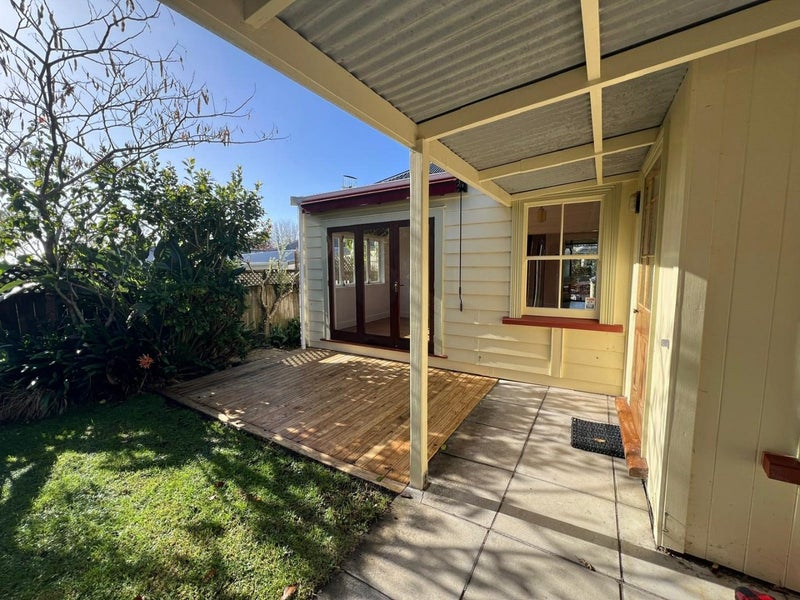 12 Finch Street, Morningside, Auckland - Carousel 2