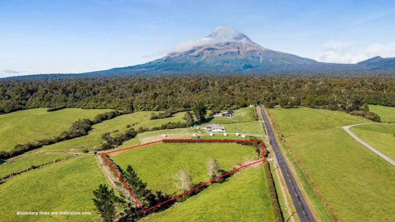 5 Egmont Road, Waiwhakaiho, New Plymouth - Carousel 1