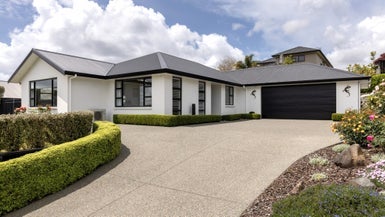 15 Dayna Avenue, Ohauiti, Tauranga - Carousel 1