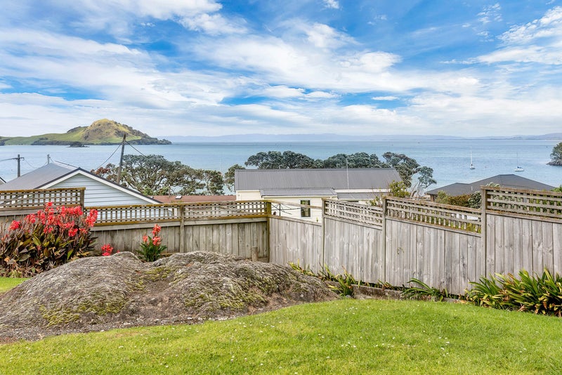 10 Taurikura Street, Whangārei Heads - Carousel 1