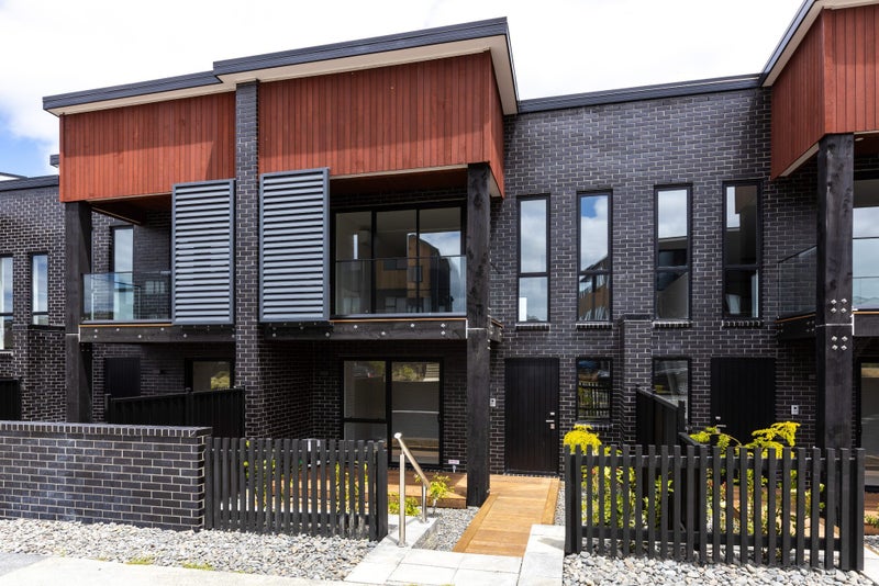 2E Longshore Drive, Long Bay, Auckland - Carousel 1