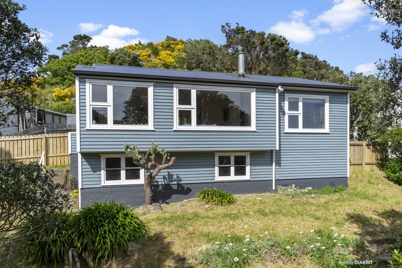 2 Bowes Crescent, Strathmore Park, Wellington - Carousel 1