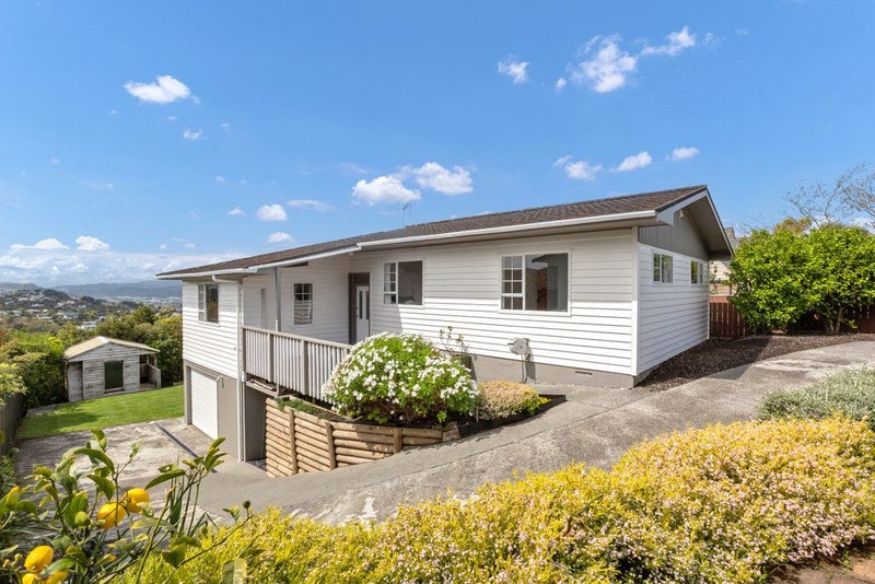 73 Cypress Drive, Maungaraki, Lower Hutt - Carousel 1