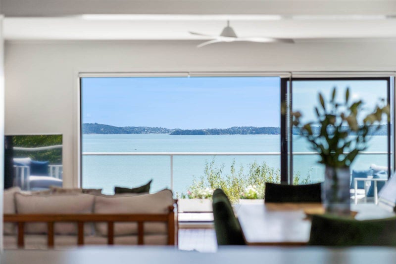 4 Moana Terrace, Maraetai, Auckland - Carousel 1