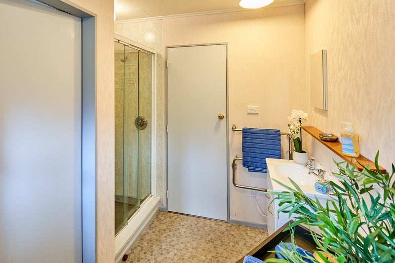 137B Pope Street, Camborne, Porirua - Carousel 13