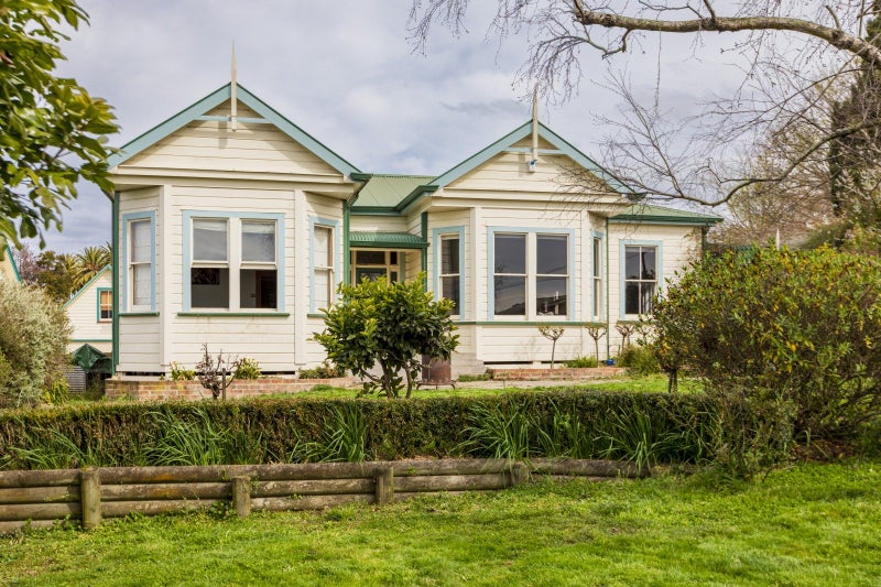 5 St Marys Road, Waipukurau, Waipukurau - Carousel 1