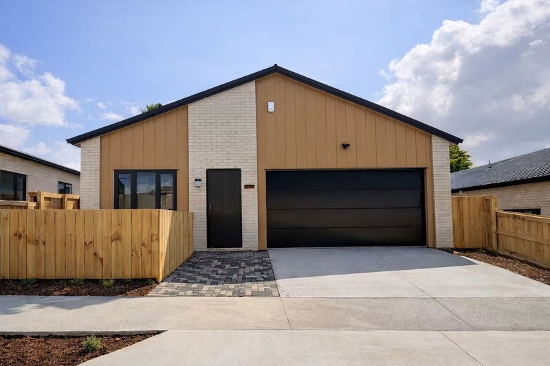 2/147 Boundary Road, Clover Park, Auckland - Carousel 1