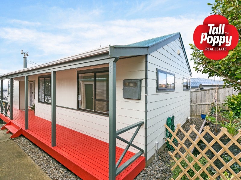 34 Nalanda Crescent, Broadmeadows, Wellington - Carousel 1