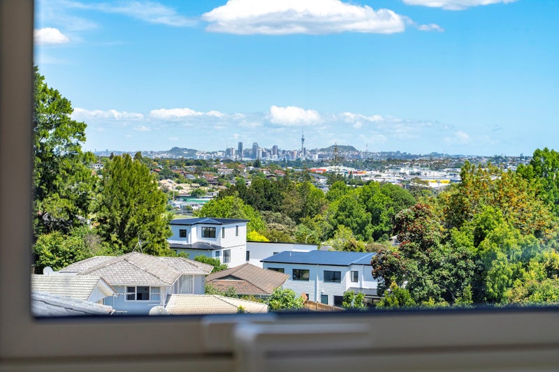 56C Juniper Road, Sunnynook, Auckland - Carousel 2