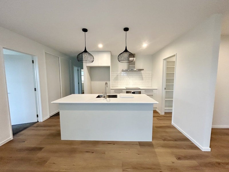 66 Monarch Avenue, Hillcrest, Auckland - Carousel 2