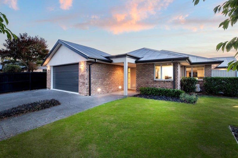 5 Tawa Place, Parklands, Christchurch - Carousel 2