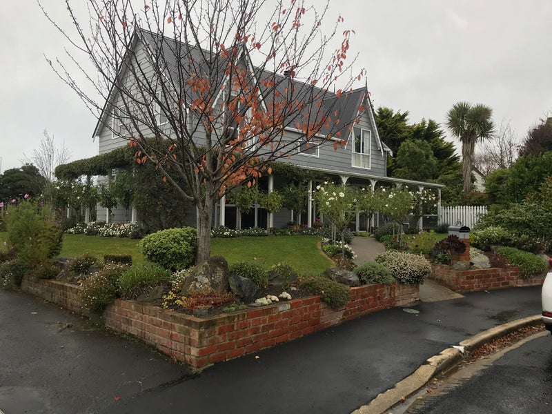 8 Alfred Place, Fairfield, Dunedin - Carousel 16