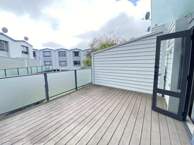 2 Cotesmore Way, Parnell, Auckland - Carousel 9