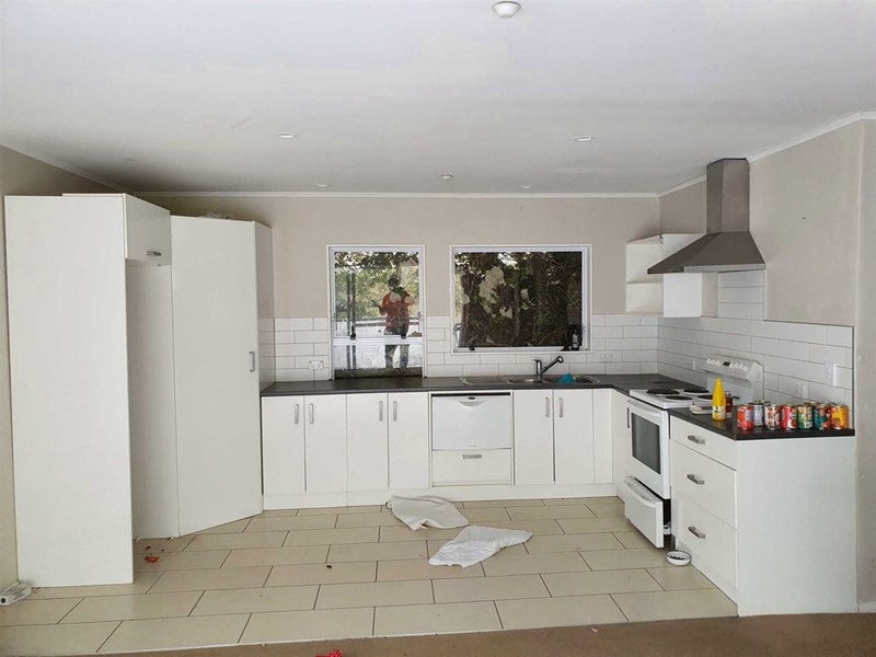 475 Ohiro Road, Brooklyn, Wellington - Carousel 2