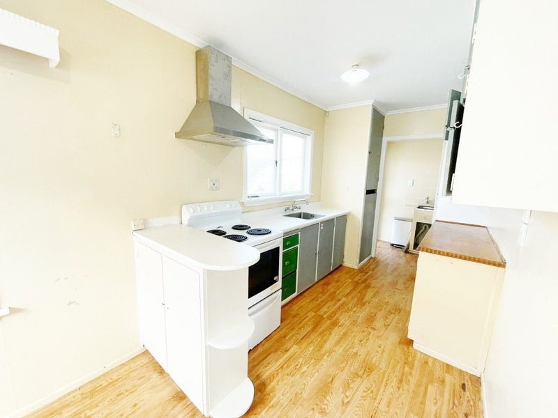 35 Exmouth Road, Northcote, Auckland - Carousel 2