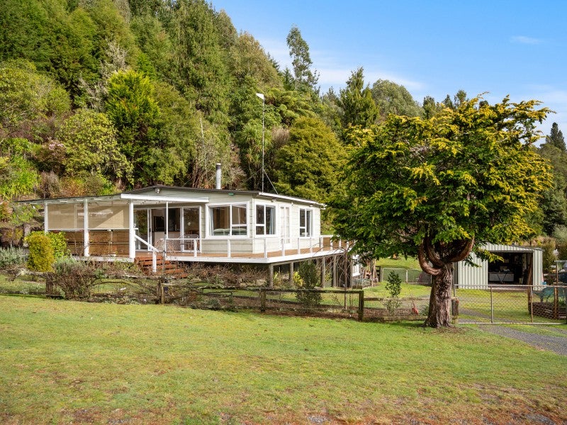 317 Pongakawa Valley Road, Lake Rotoma - Carousel 1