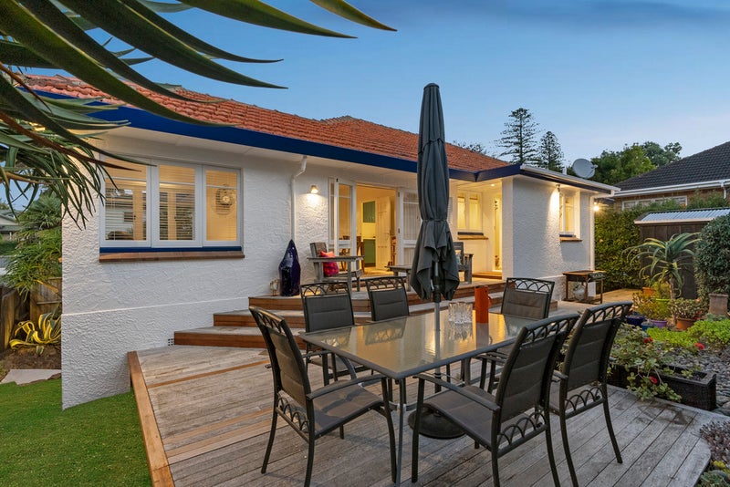 2/166 Campbell Road, Greenlane, Auckland - Carousel 1