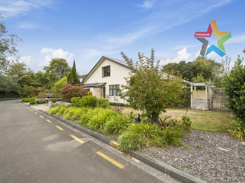 6 Oakmont, Heretaunga, Upper Hutt - Carousel 20