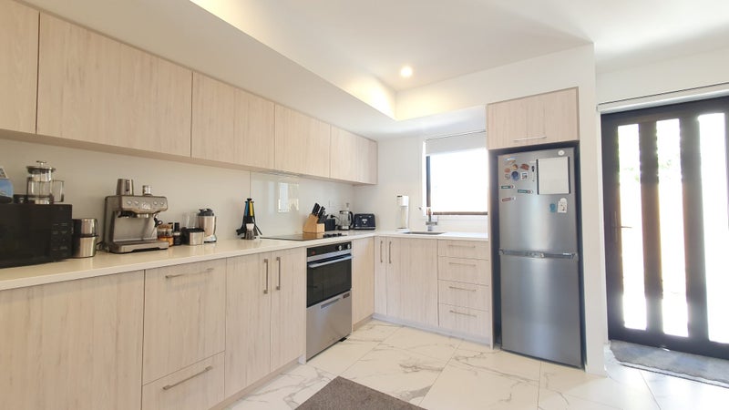 3/550 Barbadoes Street, Edgeware, Christchurch - Carousel 2