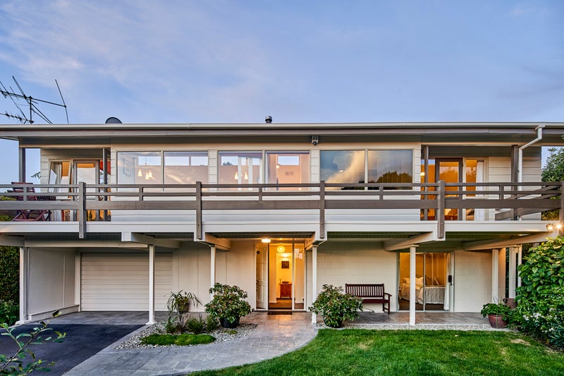 19 Major Drive, Kelson, Lower Hutt - Carousel 1