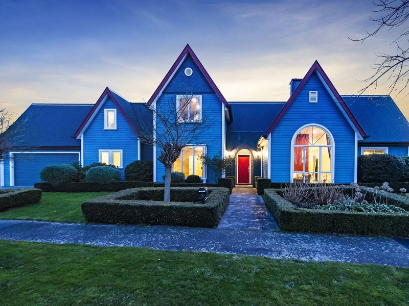 4 Baltimore Green, Shirley, Christchurch - Carousel 1