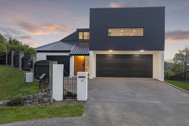 17 Brigid Place, Mount Pleasant, Christchurch - Carousel 2