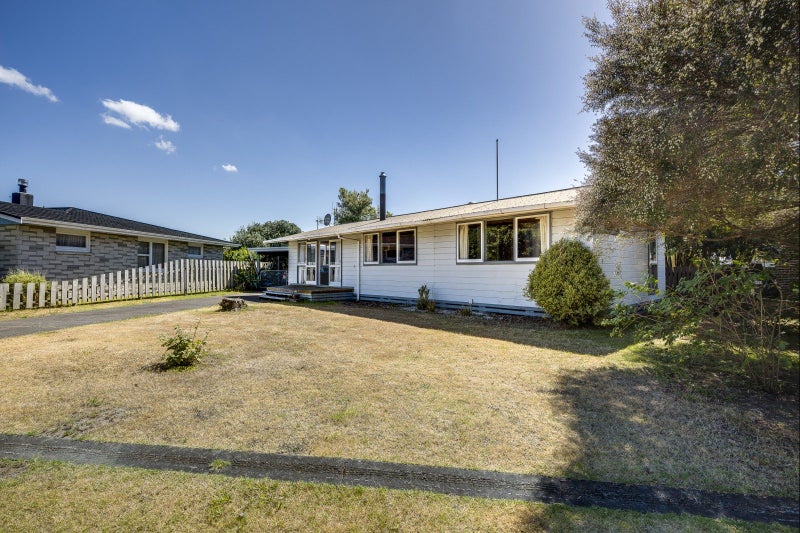 82 Flaxmere Avenue, Flaxmere, Hastings - Carousel 1