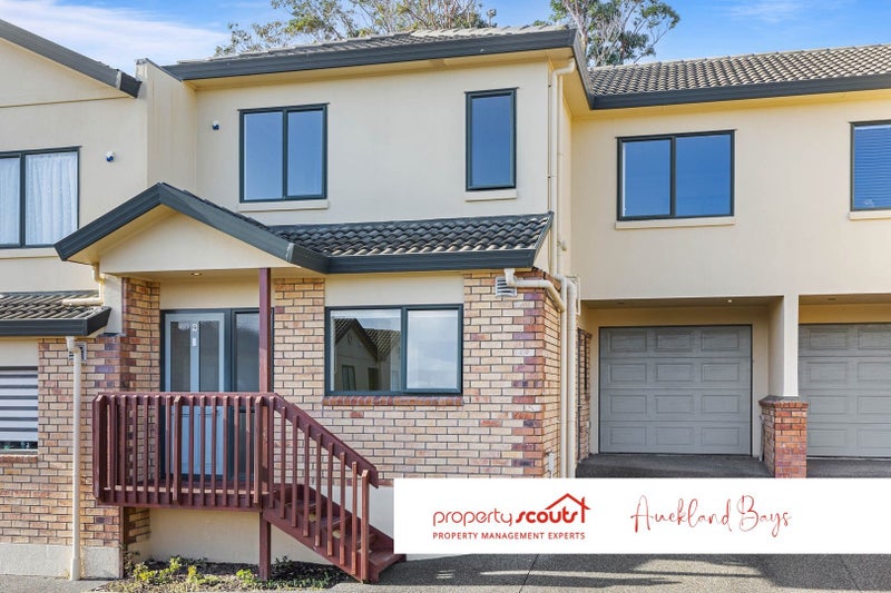 9/6 Sunnydale Place, Oteha, Auckland - Carousel 1