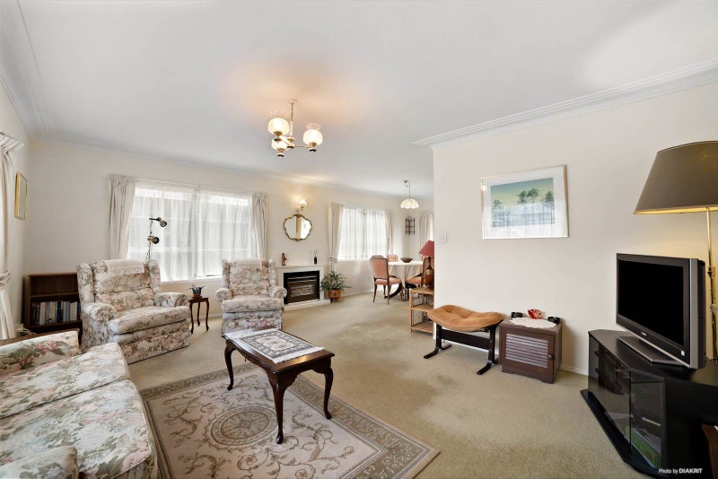 2/27 Vauxhall Road, Devonport, Auckland - Carousel 2