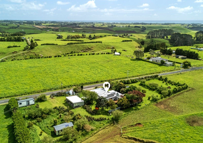 17 Upper Pitone Road, Pitone, New Plymouth - Carousel 1