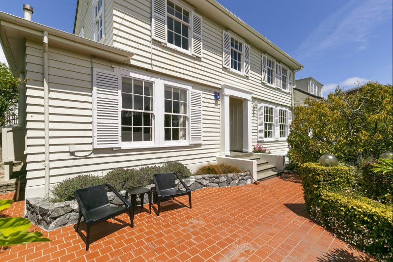 16 Lochiel Road, Khandallah, Wellington - Carousel 2